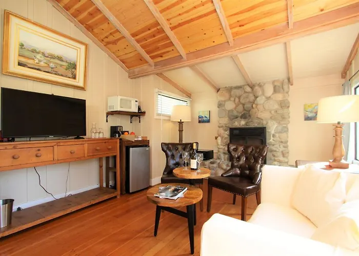 Forest Lodge